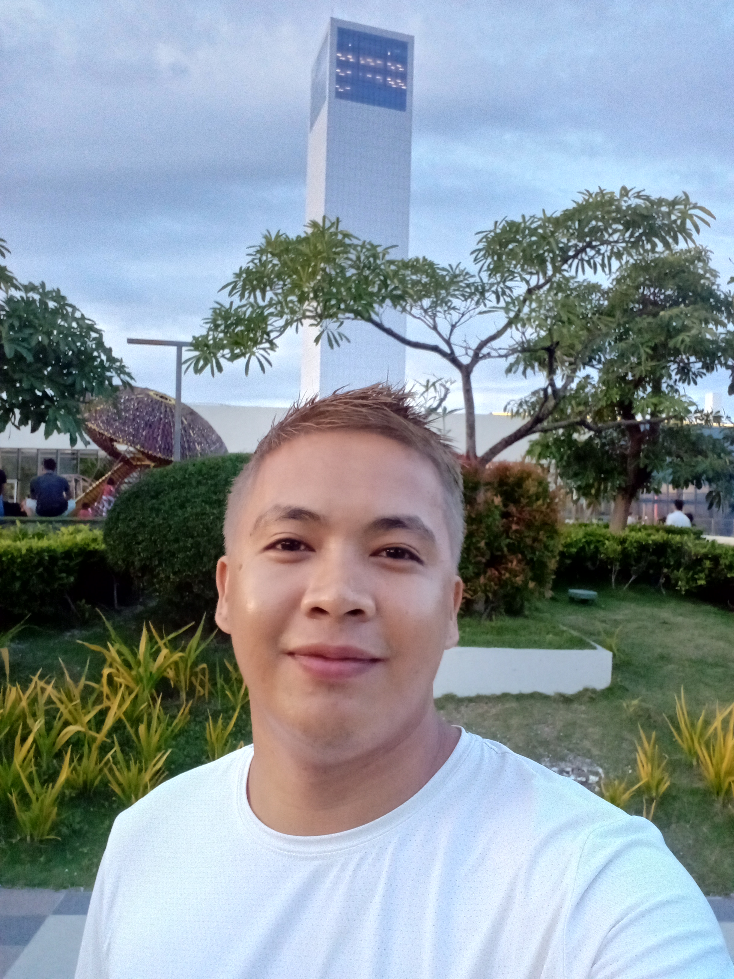 Dominic Kharlo F.'s profile photo