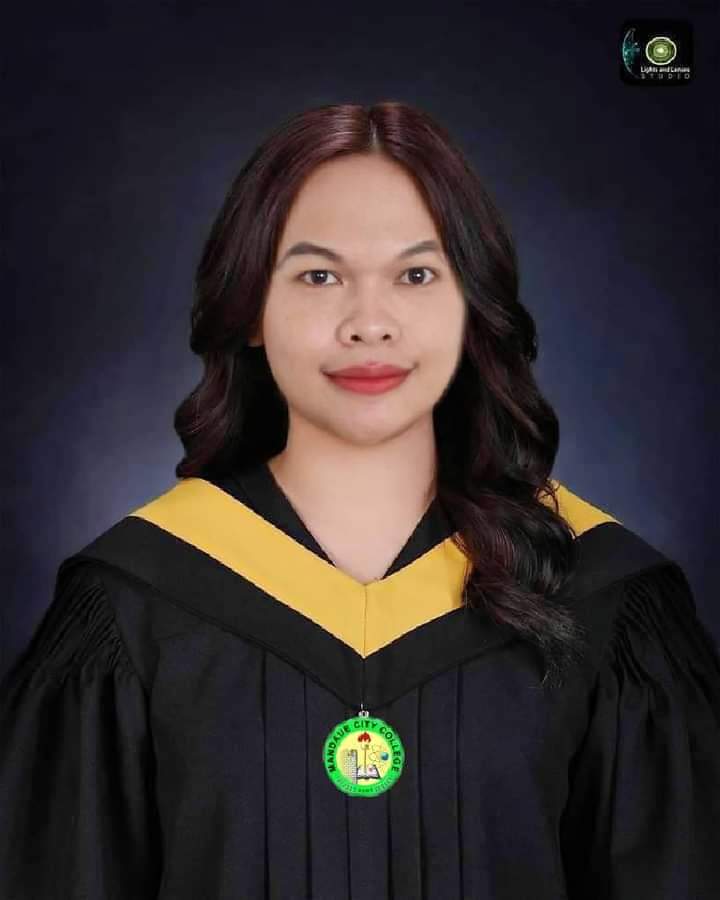 Dina Velia C.'s profile photo