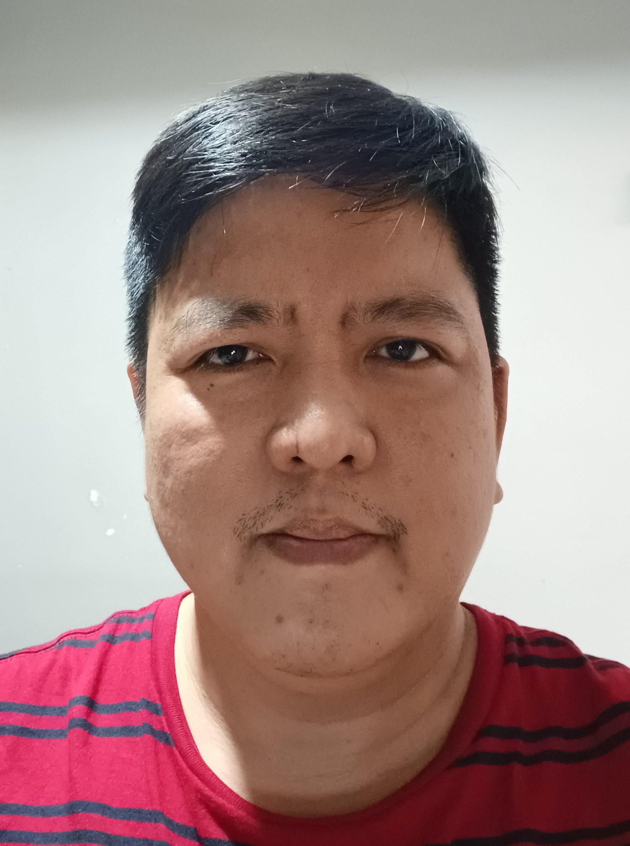 Edmond R.'s profile photo