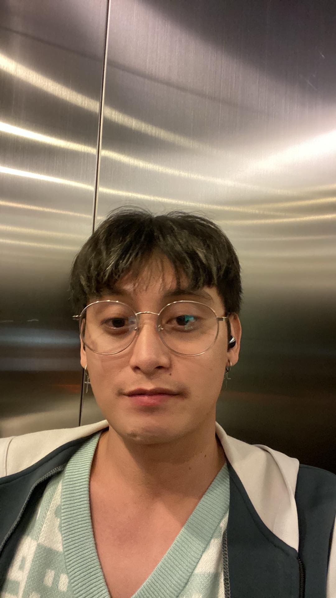 Whoophy John L.'s profile photo