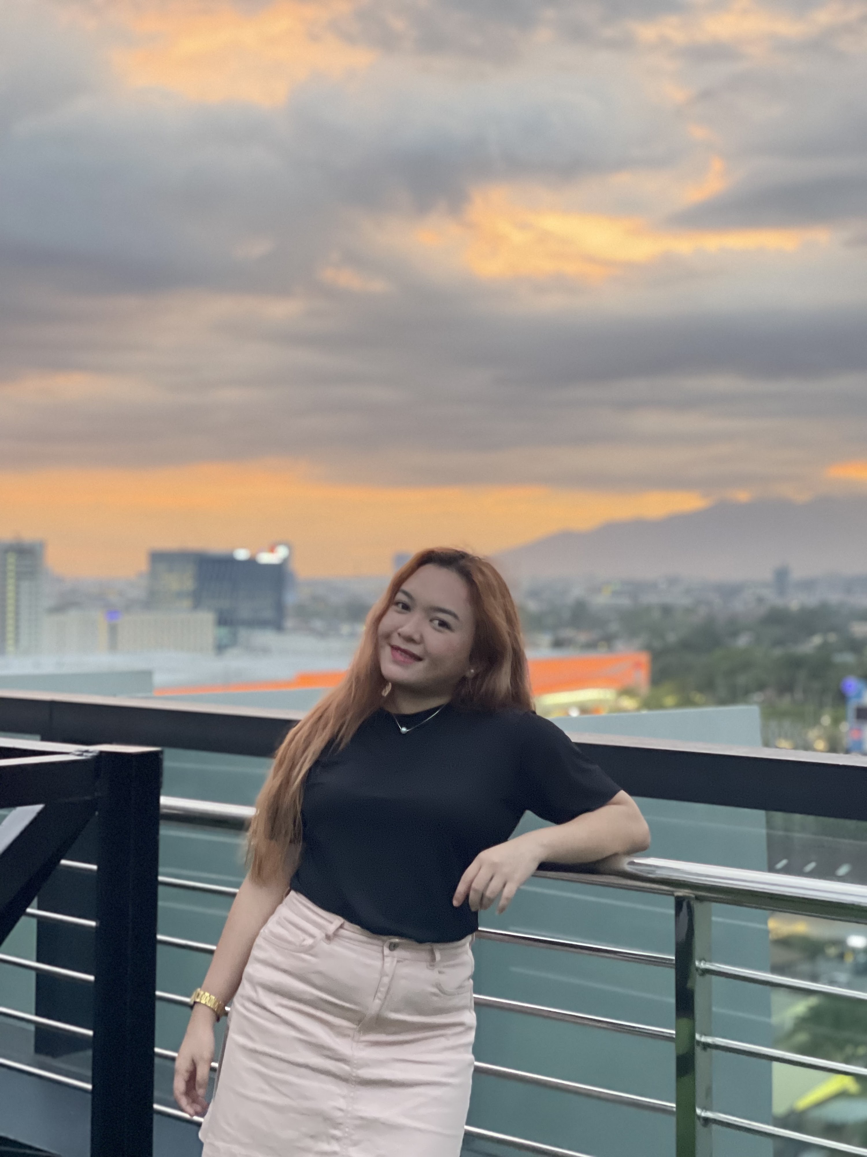 honey may O.'s profile photo