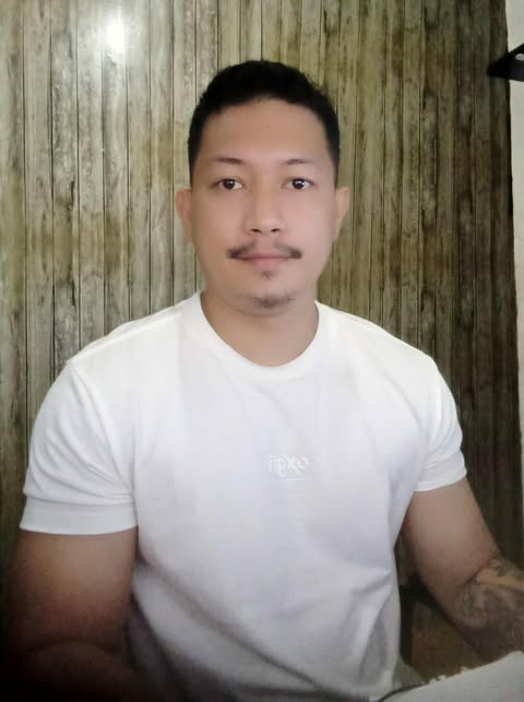 ej C.'s profile photo