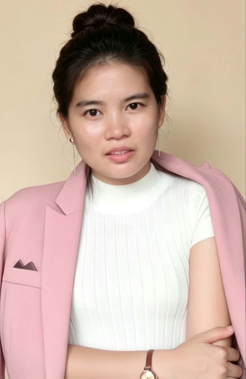 LARRAINE M.'s profile photo